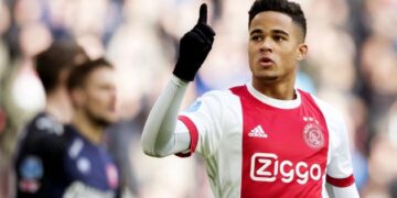 ‘Arsenal, Tottenham, Chelsea or Manchester United – I can see myself playing there’, reveals Ajax wonderkid Justin Kluivert