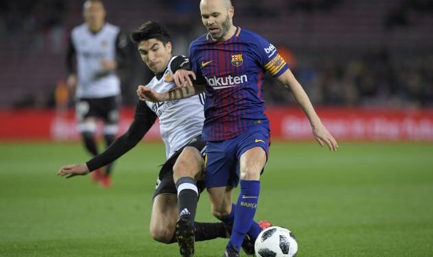 Manchester United FC transfer news: Red Devils and Real Madrid are watching Valencia wonderkid Carlos Soler