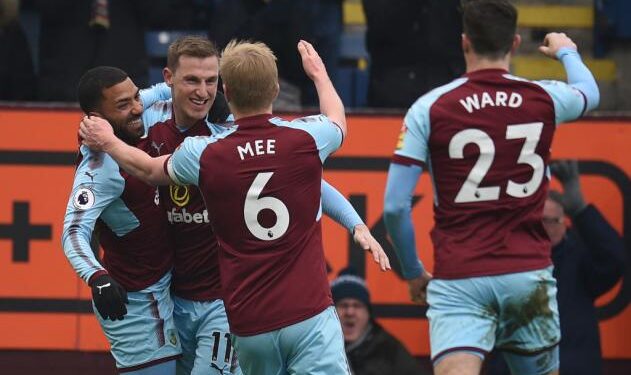 Burnley 2-1 Everton: Cenk Tosun finally scores but Clarets win after late comeback