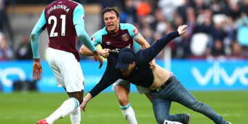 'This is a real low for the club' – Ex-West Ham players reflect on supporter unrest in Burnley defeat